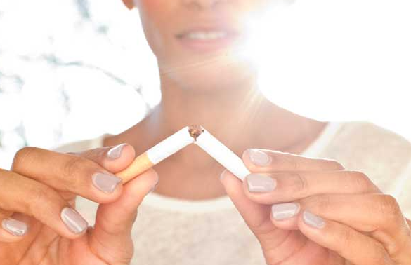任何年龄段戒烟对健康都有快速益处